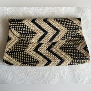 Zodak Mia Woven Straw Clutch Handbag Black Tan Zigzag Boho Envelope Clutch